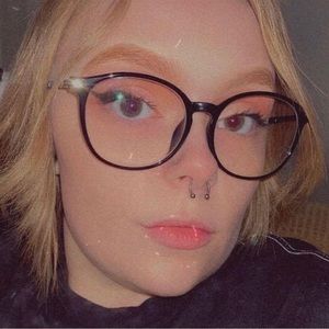 Meet your Posher, Claudette